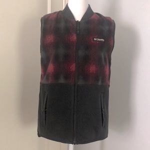 Columbia reversible quilted vest